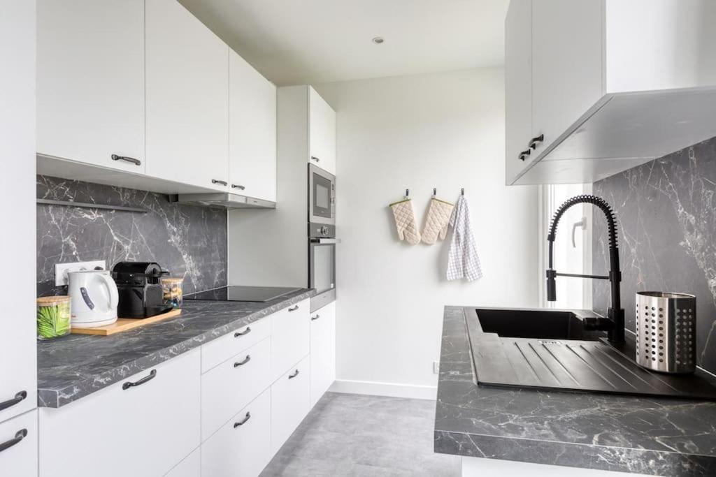 Premium Flat 6 People With Billard And Terrace Stade De France Сен Дени Екстериор снимка